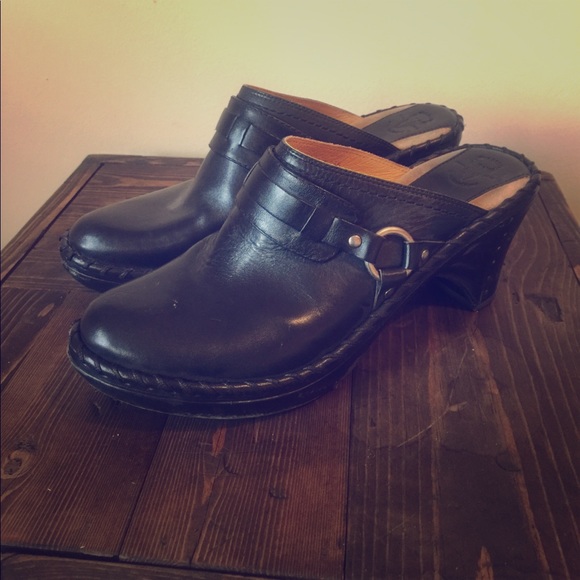 Frye Shoes - Frye clogs
